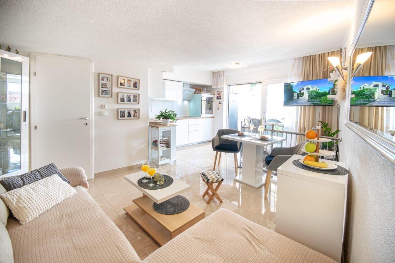 Holiday Home Nevera Makarska Buitenkant foto
