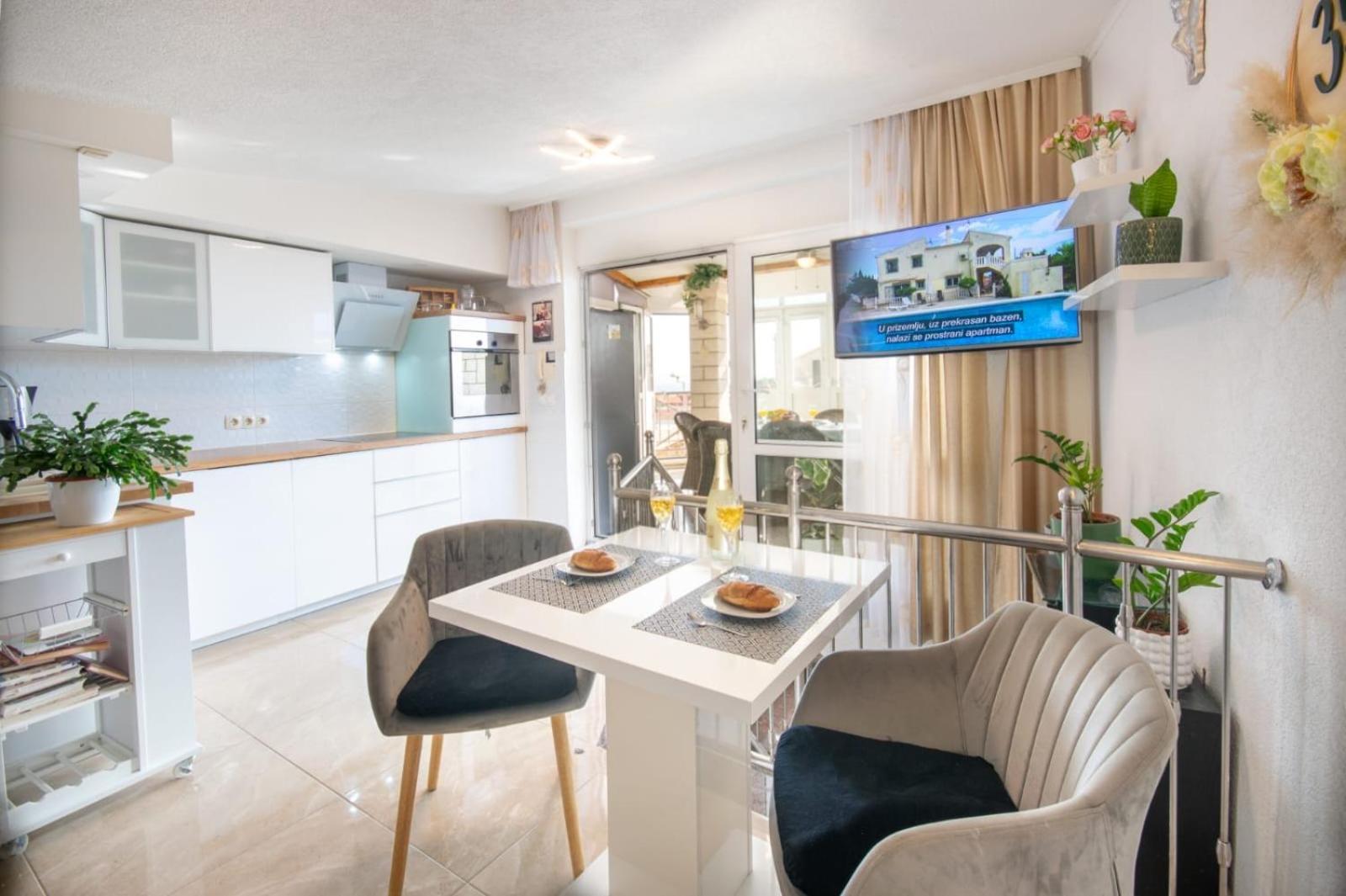 Holiday Home Nevera Makarska Buitenkant foto